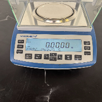 VWR 224AC Analytical Balance image 2